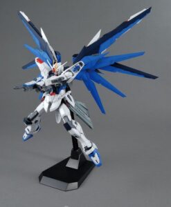 Master Grade Freedom Gundam