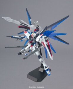 Master Grade Freedom Gundam
