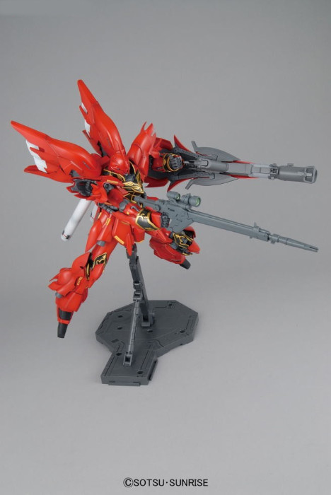 Master Grade MSN-06S Sinanju