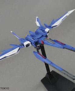 Master Grade Build Strike Gundam Full Package