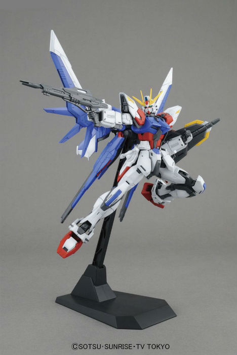 Master Grade Build Strike Gundam Full Package